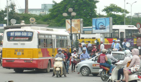 Lộ trình 5 tuyến xe bus từ Bến xe Mỹ Đình đến Bến xe Sơn Tây