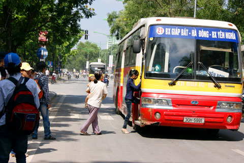 Lộ trình 5 tuyến xe bus từ Bến xe Giáp Bát đến bệnh viện Đa khoa Hà Đông